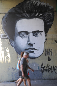 01 Roma Ostiense Un Futuro dietro ad un Muro Graffiti Murales Gramsci DSC_4507 web